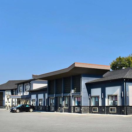 Big Bird Inn Wawa, Surestay Collection By Best Western Экстерьер фото