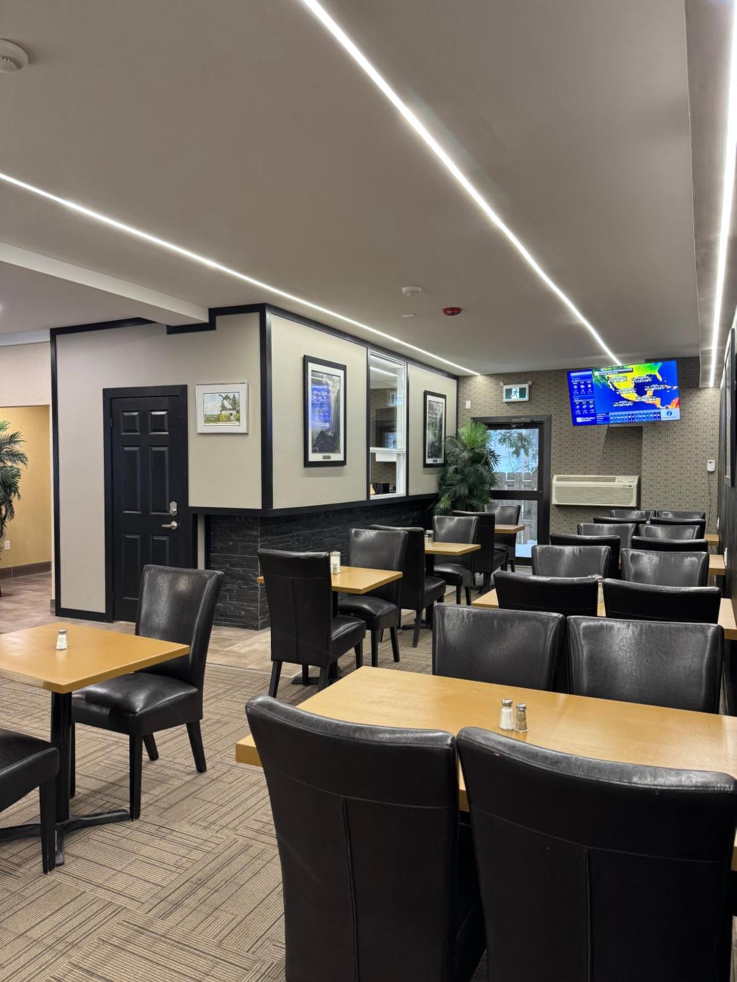 Big Bird Inn Wawa, Surestay Collection By Best Western Экстерьер фото