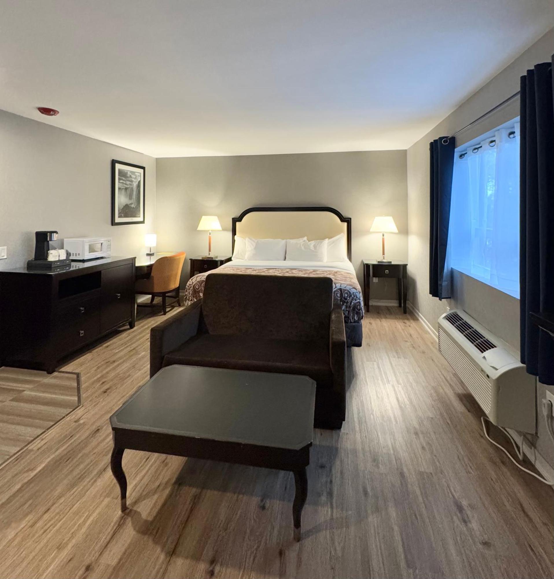 Big Bird Inn Wawa, Surestay Collection By Best Western Экстерьер фото