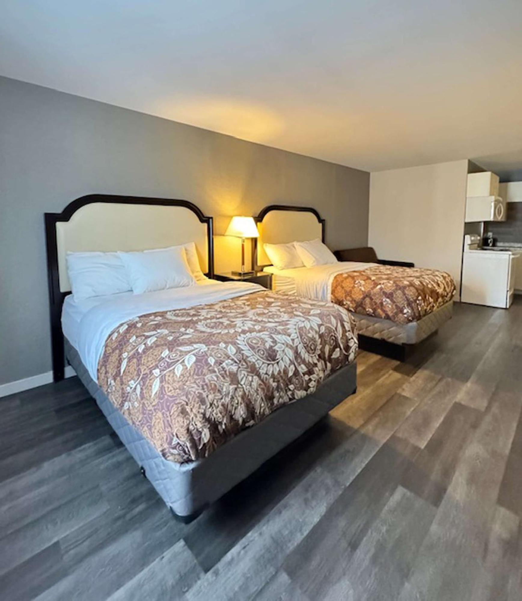 Big Bird Inn Wawa, Surestay Collection By Best Western Экстерьер фото