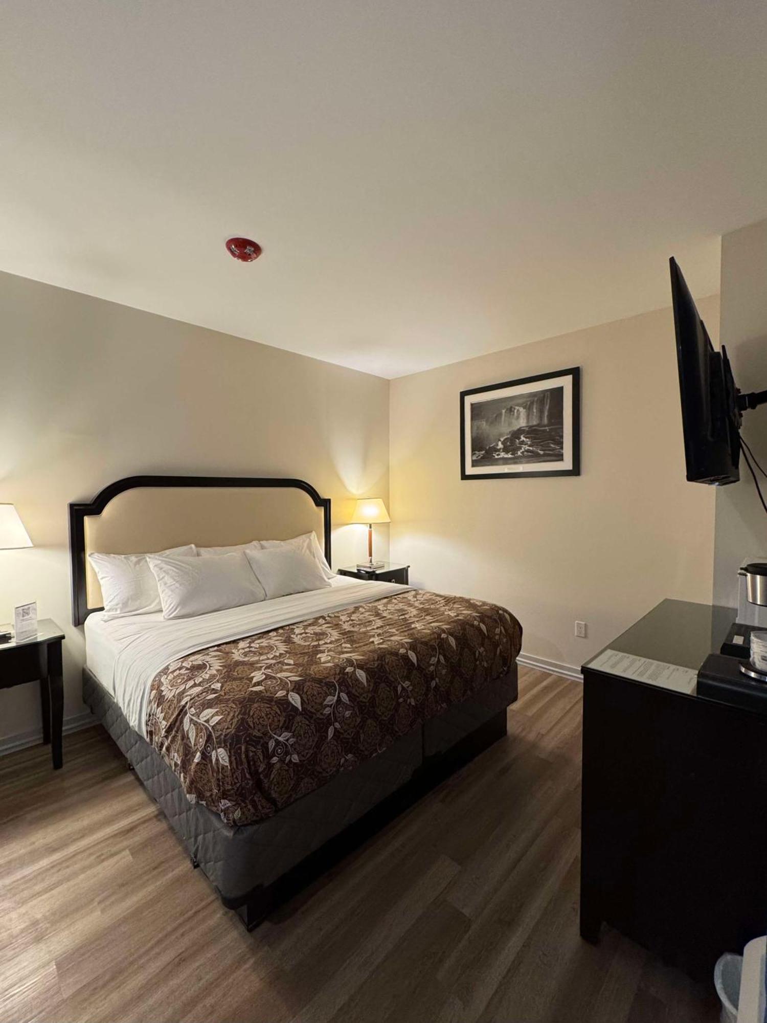 Big Bird Inn Wawa, Surestay Collection By Best Western Экстерьер фото
